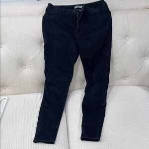 Refuge Women's Dark Black Skinny Jeans